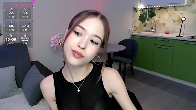 StaceyAngell online show from September 21, 4:05 pm