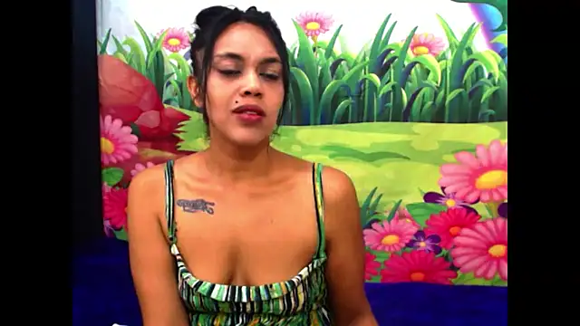 Snapshot of indiandesire4u69 chatting on October 25, 7:10 pm indiandesire4u69 online show from October 25, 7:10 pm