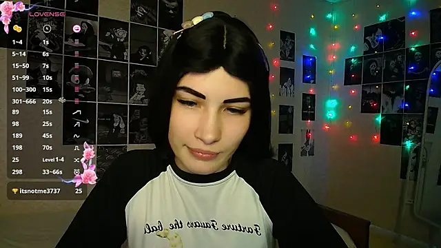 Snapshot of mskissa chatting on October 23, 12:16 am mskissa online show from October 23, 12:16 am