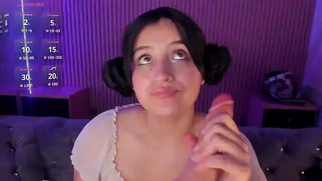 HollyHill  online show from October 24, 8:16 pm