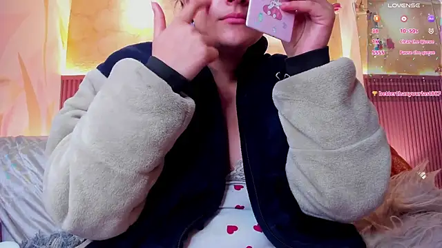 HollyHill  online show from September 23, 12:03 pm