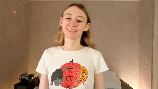 Snapshot of BeatrixHiett chatting on October 21, 3:10 am BeatrixHiett online show from October 21, 3:10 am