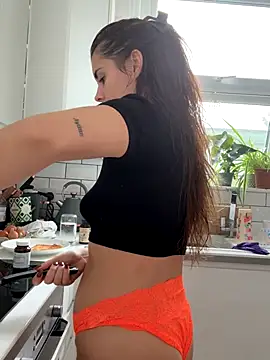 AlitaNova online show from October 3, 10:53 am