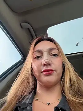 Ninabigtitied online show from April 23, 12:12 pm