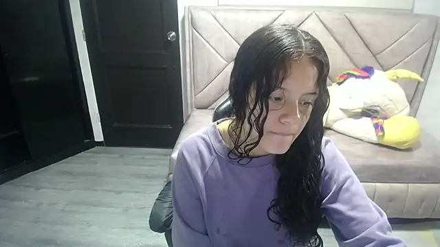 Snapshot of Velvet_Moon_V chatting on October 16, 1:25 pm Velvet Moon V online show from October 16, 1:25 pm