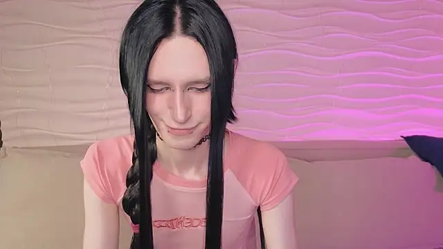 madi snow online show from February 28, 6:13 am