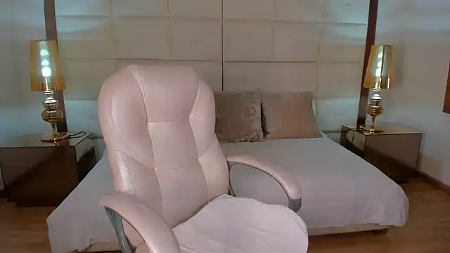 Snapshot of Emmy_jacksson chatting on October 9, 6:01 pm Emmy jacksson online show from October 9, 6:01 pm