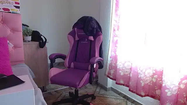 Charlote lowen online show from October 29, 12:31 pm