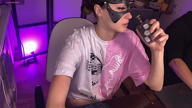 cutemilana sexwife online show from November 9, 2:57 pm