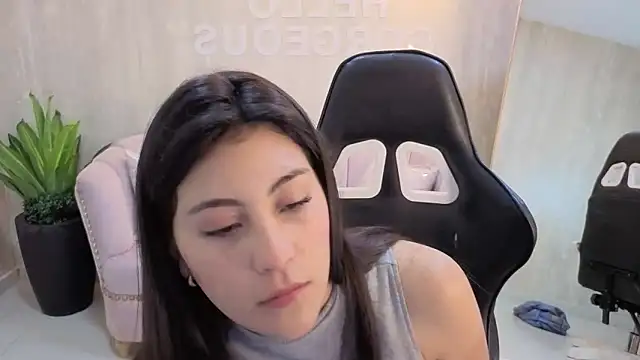 Zoe Blaze A online show from October 28, 12:44 pm