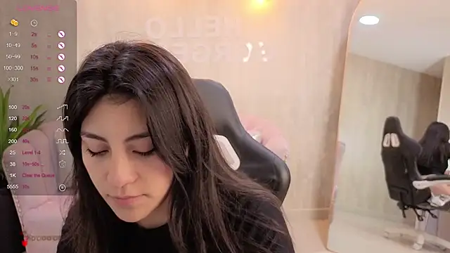 Zoe Blaze A online show from September 30, 1:28 pm