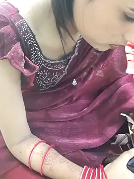 Snapshot of Naira-Tripathi chatting on October 19, 10:17 am Naira-Tripathi online show from October 19, 10:17 am