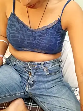 Snapshot of Naira-Tripathi chatting on September 28, 5:36 am Naira-Tripathi online show from September 28, 5:36 am