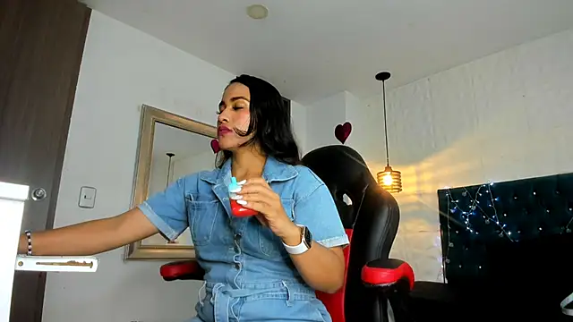 emilysweet dl online show from September 15, 5:20 pm