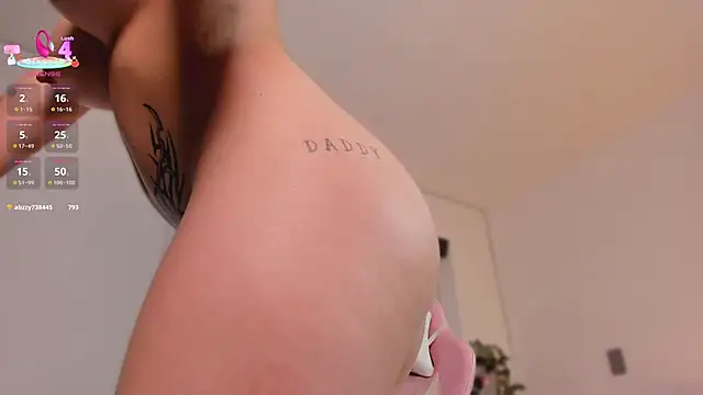 Snapshot of caro_sanchezz chatting on September 20, 12:36 pm caro sanchezz online show from September 20, 12:36 pm