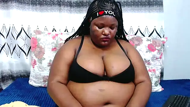 ChubbyBoobsxxx online show from February 10, 7:33 am