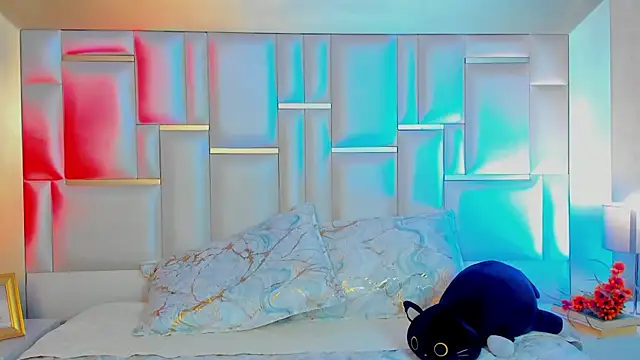 AdelaTaylor online show from October 26, 12:11 pm