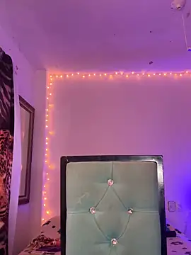 Snapshot of samanthahut1 chatting on October 6, 9:52 pm samanthahut1 online show from October 6, 9:52 pm