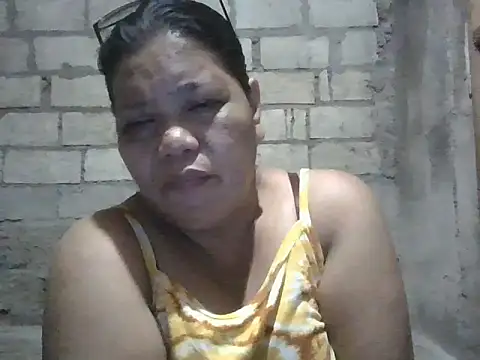 Snapshot of xxbernxxx chatting on September 22, 10:35 am xxbernxxx online show from September 22, 10:35 am