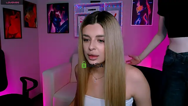 riley sanders online show from October 17, 7:17 pm