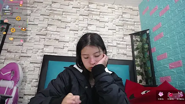 Snapshot of maily_can chatting on October 16, 12:52 pm maily can online show from October 16, 12:52 pm