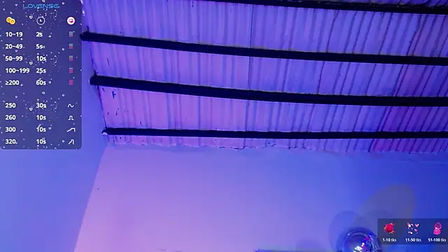 taniaqueen18 online show from November 4, 9:42 pm