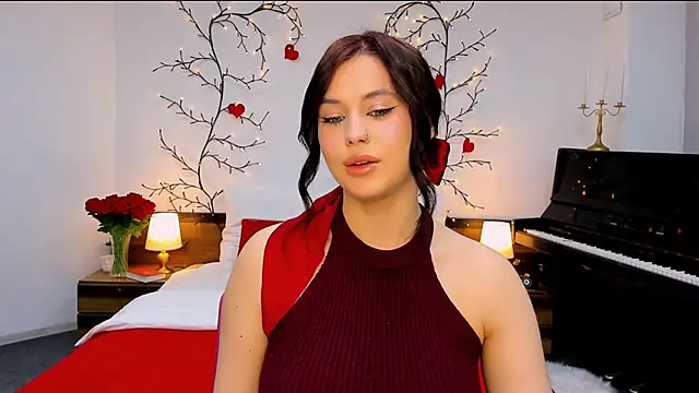 Snapshot of lil_angel_ chatting on October 19, 9:00 am lil angel  online show from October 19, 9:00 am