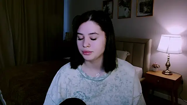 lil angel  online show from February 13, 11:01 am