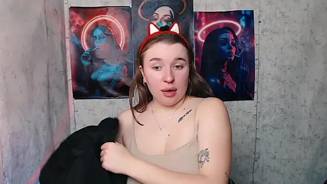 JuliaTopp  online show from November 15, 7:26 pm