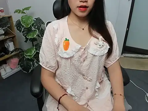 Snapshot of Xiao_cute chatting on October 2, 1:38 pm Xiao cute online show from October 2, 1:38 pm