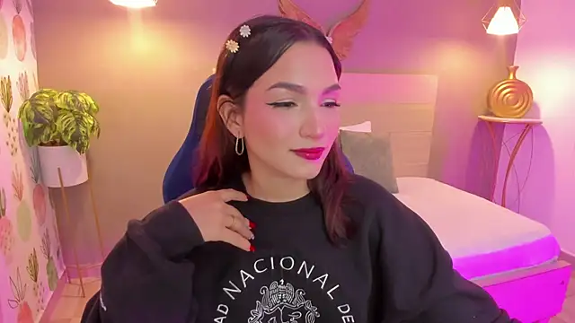 Snapshot of luma_sky_ chatting on September 24, 3:05 am luma sky online show from September 24, 3:05 am