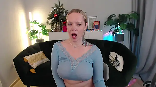 Natalee Love online show from December 19, 12:26 am
