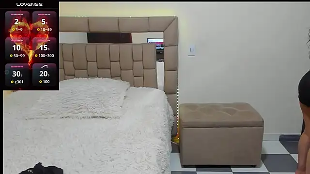 Snapshot of gabrielaponce11 chatting on September 23, 10:30 pm gabrielaponce11 online show from September 23, 10:30 pm