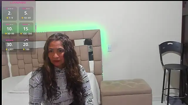 Snapshot of gabrielaponce11 chatting on October 25, 12:40 am gabrielaponce11 online show from October 25, 12:40 am