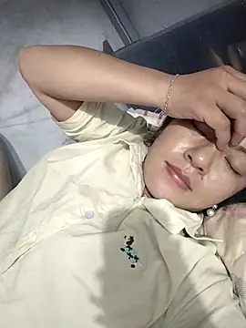 naop04 online show from October 3, 3:28 pm