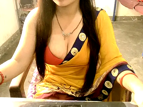 Snapshot of RIYA_SOOD chatting on October 22, 7:13 am RIYA SOOD online show from October 22, 7:13 am