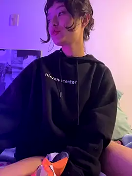 wildflower sex online show from December 5, 9:32 am