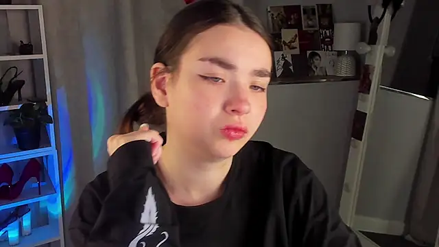 Marissa Garcia online show from September 14, 6:28 pm