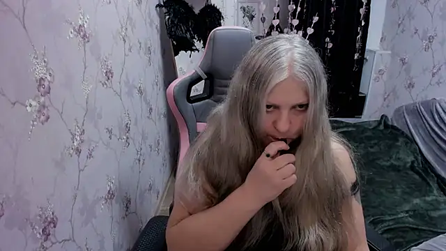 silver moon light online show from November 4, 9:42 pm