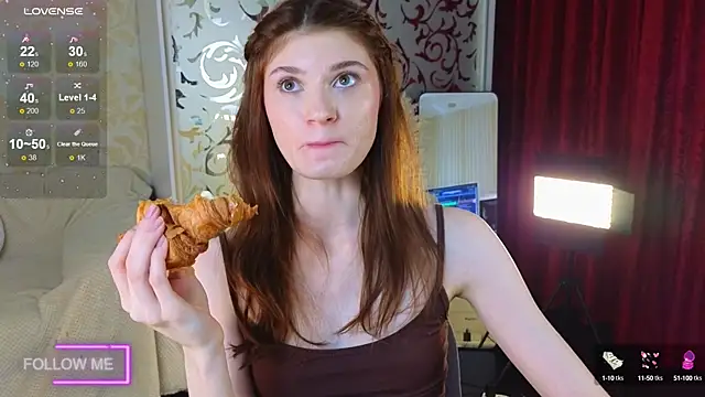 Snapshot of Angell_Wild chatting on October 4, 2:00 pm Angell Wild online show from October 4, 2:00 pm