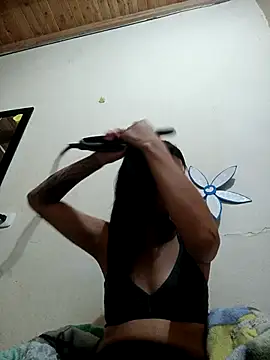 Snapshot of Akasha001 chatting on September 19, 8:13 am Akasha001 online show from September 19, 8:13 am