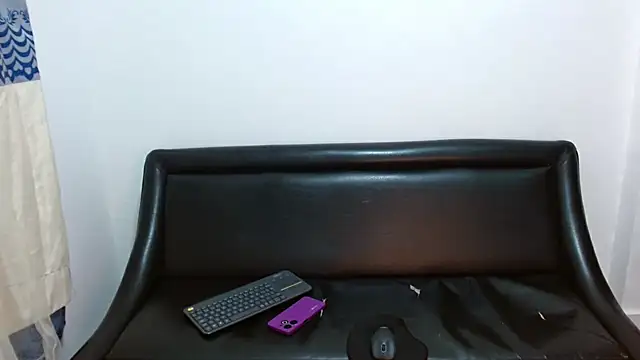 Cristalll 0925 online show from October 17, 11:30 pm