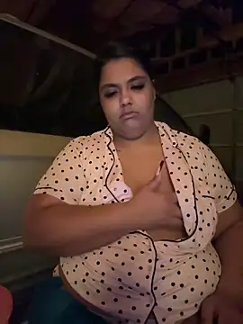 Snapshot of 1n0nlythroat chatting on October 22, 4:06 am 1n0nlythroat online show from October 22, 4:06 am