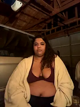 Snapshot of 1n0nlythroat chatting on October 31, 5:53 am 1n0nlythroat online show from October 31, 5:53 am