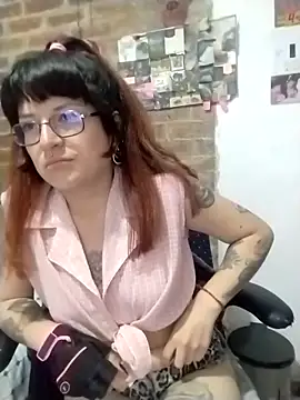 Snapshot of _Alaskamisa chatting on October 30, 2:25 am  Alaskamisa online show from October 30, 2:25 am