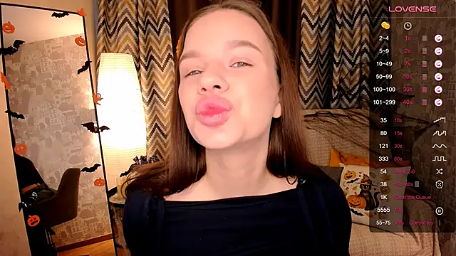 Snapshot of marydreams_ chatting on October 25, 6:32 am marydreams online show from October 25, 6:32 am