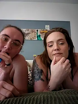 AndHerXO online show from February 17, 3:55 pm