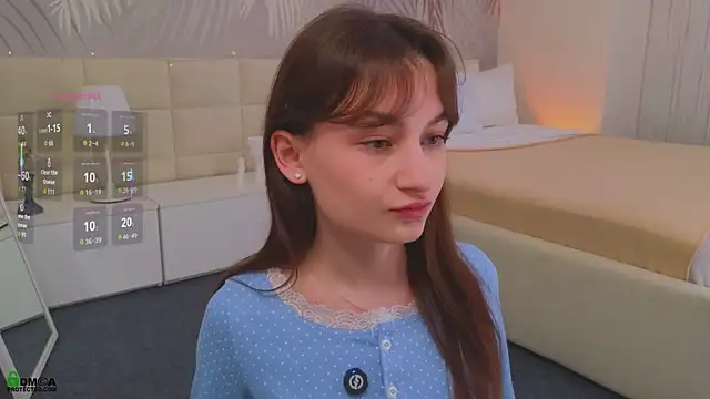 LolaPrise online show from March 18, 1:32 am