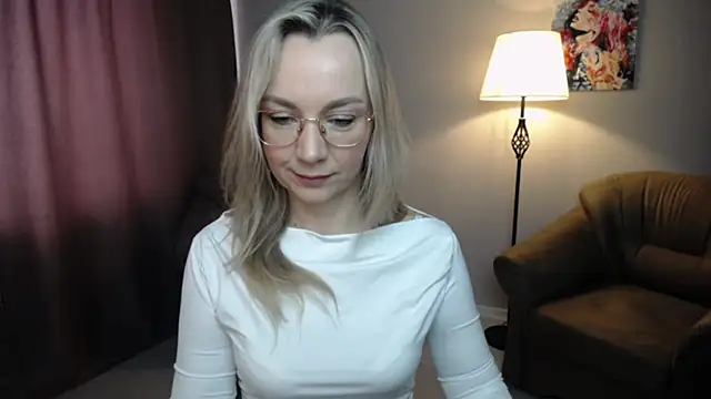 Ava Elior online show from February 22, 11:22 am