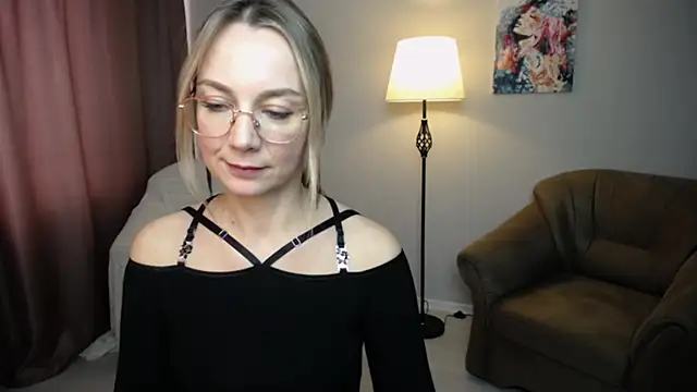 Ava Elior online show from November 2, 11:02 am